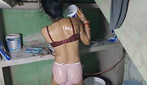 Bhabhi ki bathroom unladylike full masti ke saath chudai kari xxx sex blear