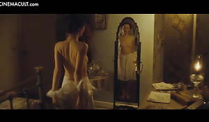 Nude Celebrities in the Mirror